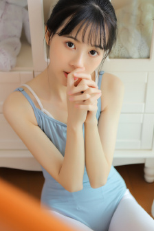 过来趴下